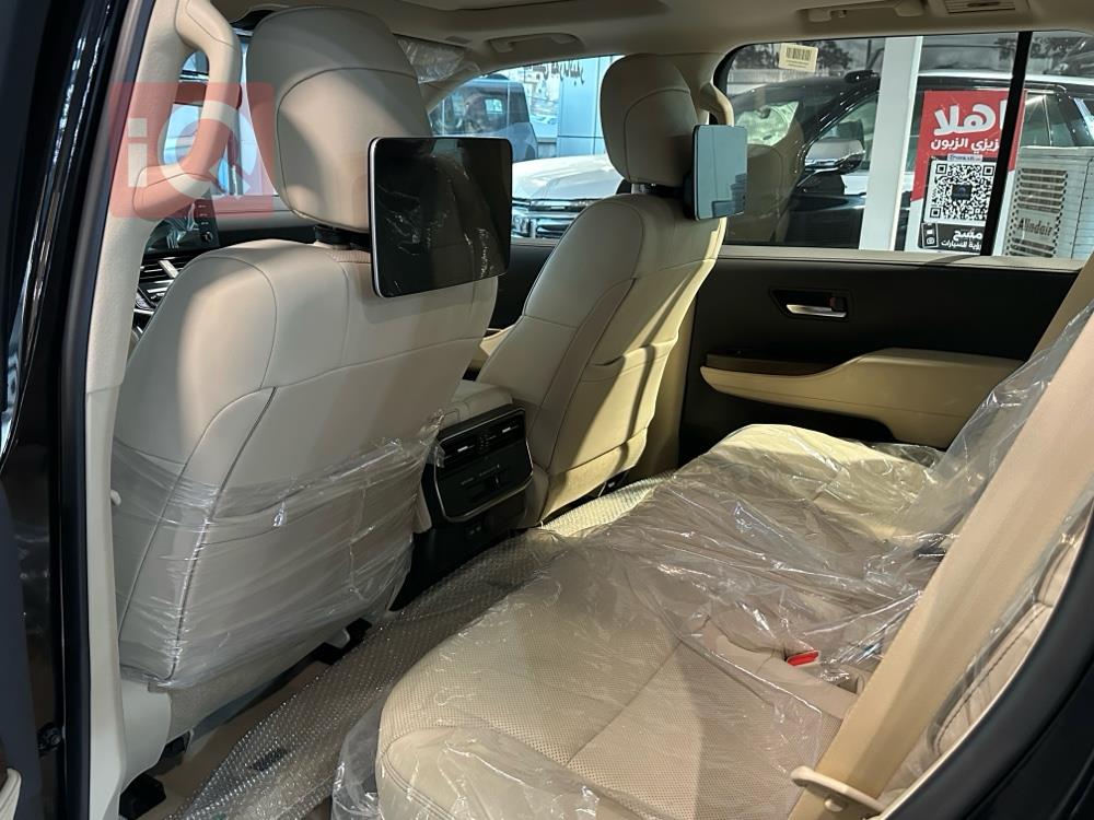 تۆیۆتا لاند کروزەر